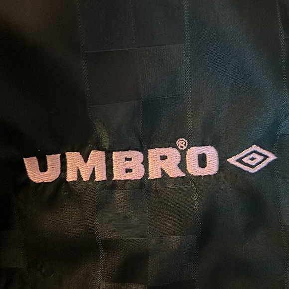 ᴜᴍʙʀᴏ ꜱʜᴏʀᴛꜱ - Picture 4 of 5